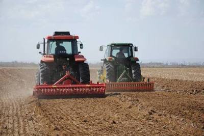 春耕备耕正当时 新疆各级农机系统全面行动，助力农业机械服务